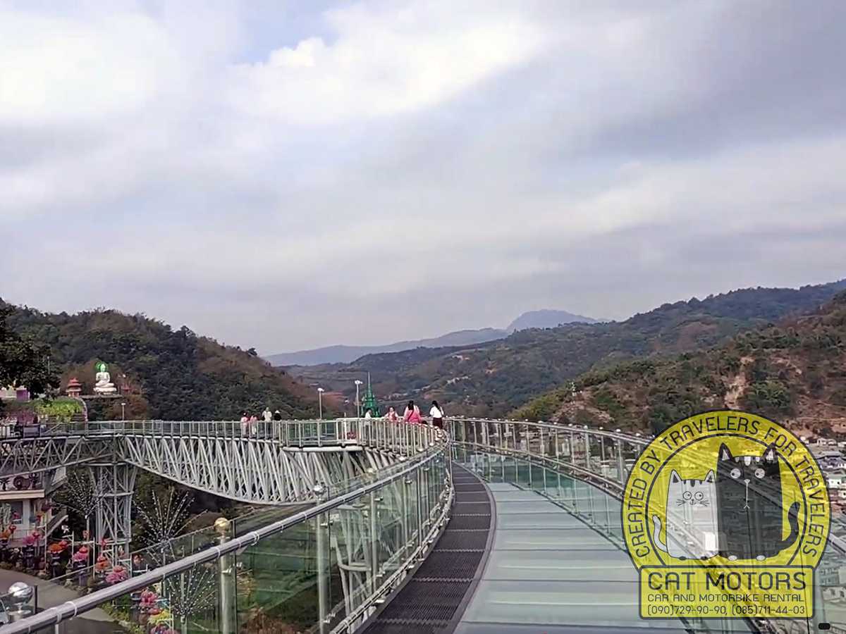 skywalk wat phra that doi wao mae sai