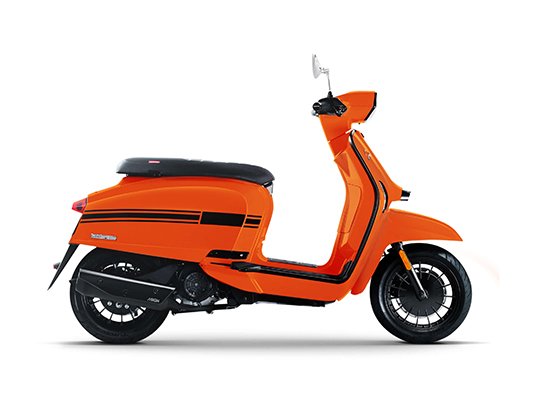Lambretta V125 scooter rental Chiang Mai